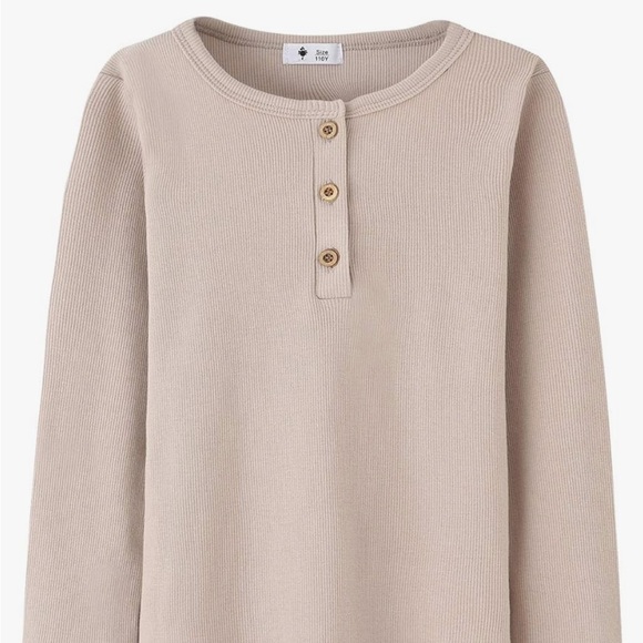 Kids Beige Ribbed Henley Shirt like new - Picture 2 of 2